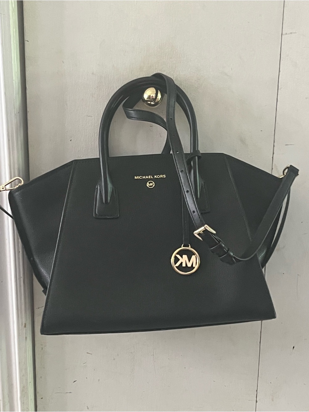 MK Avril Large Leather purse